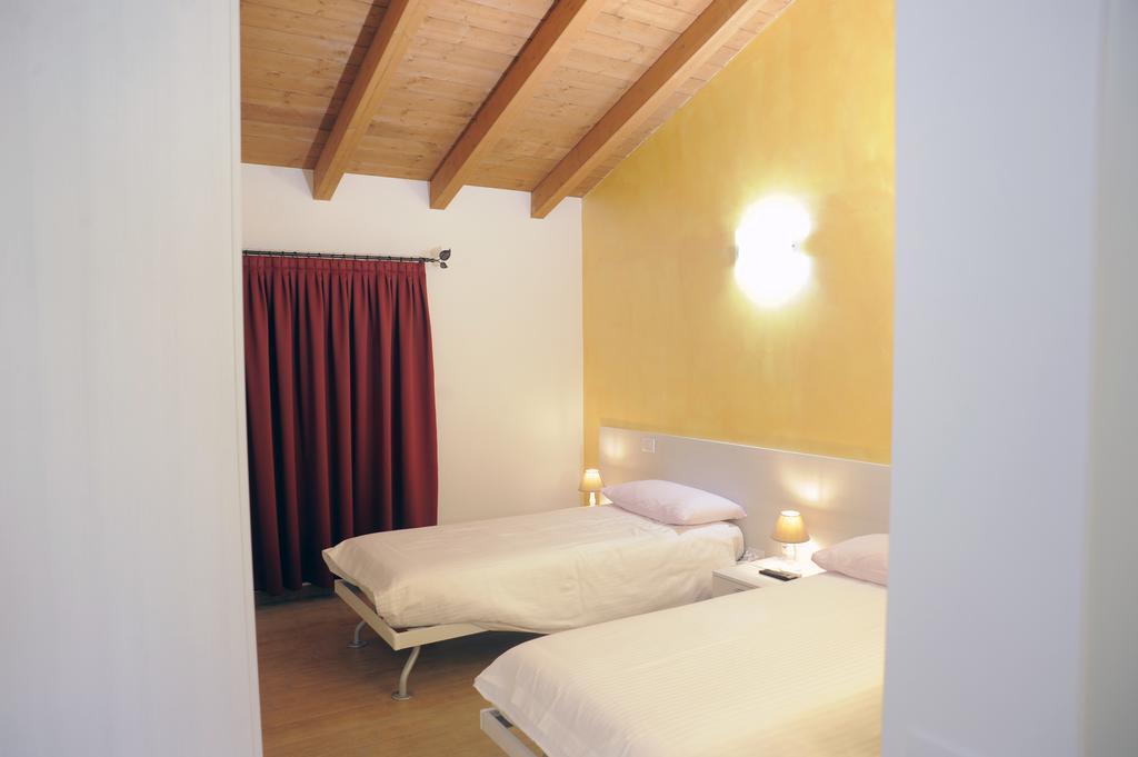 Al Castello Bed And Breakfast Cornate d'Adda Екстериор снимка