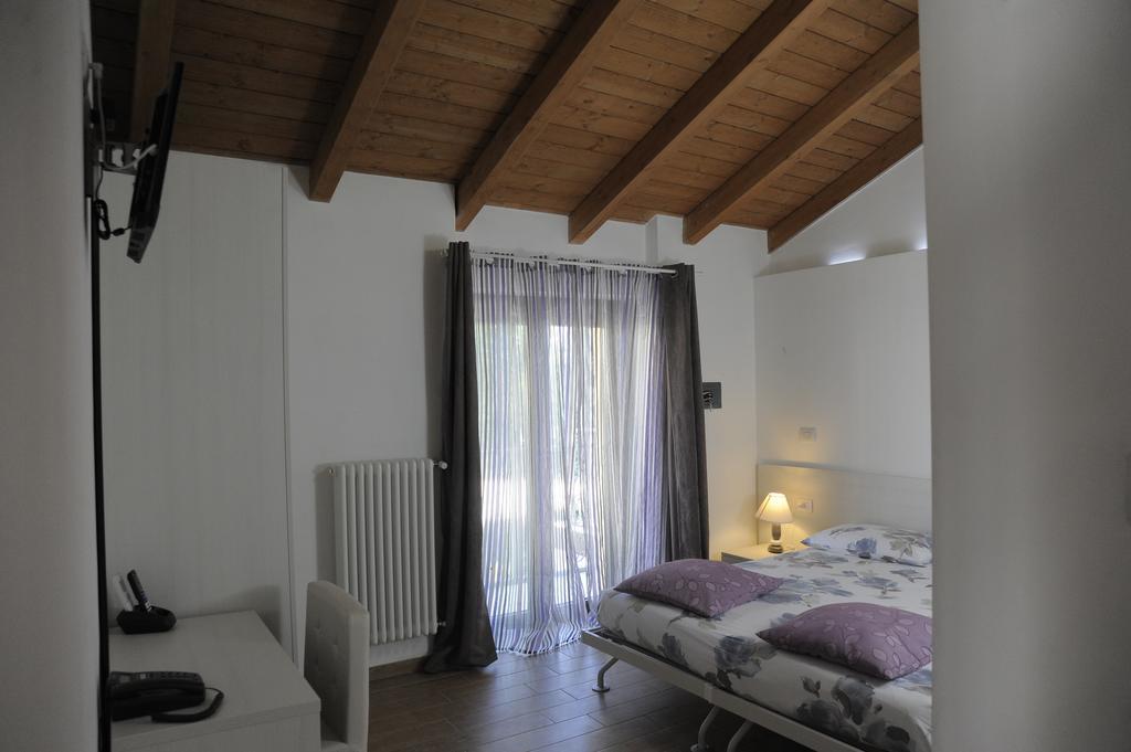 Al Castello Bed And Breakfast Cornate d'Adda Екстериор снимка